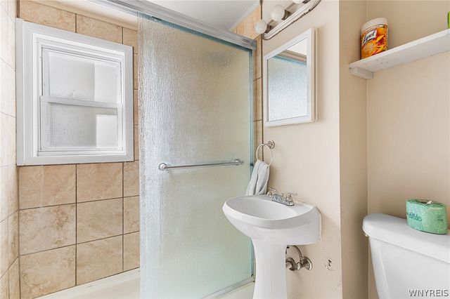 37 Northrup Place, Buffalo, NY 14214