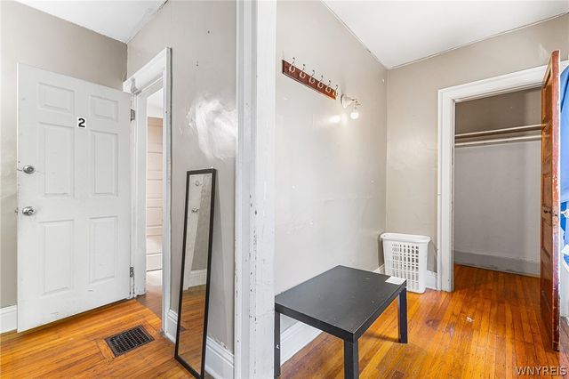 37 Northrup Place, Buffalo, NY 14214