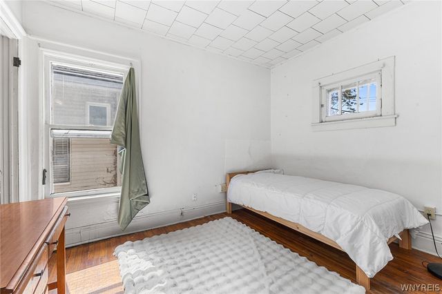 37 Northrup Place, Buffalo, NY 14214