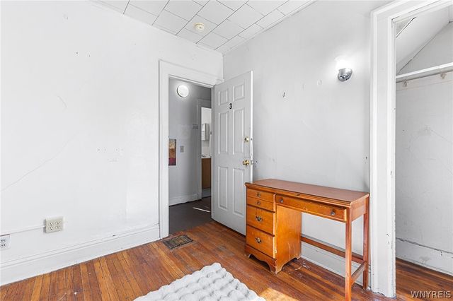 37 Northrup Place, Buffalo, NY 14214
