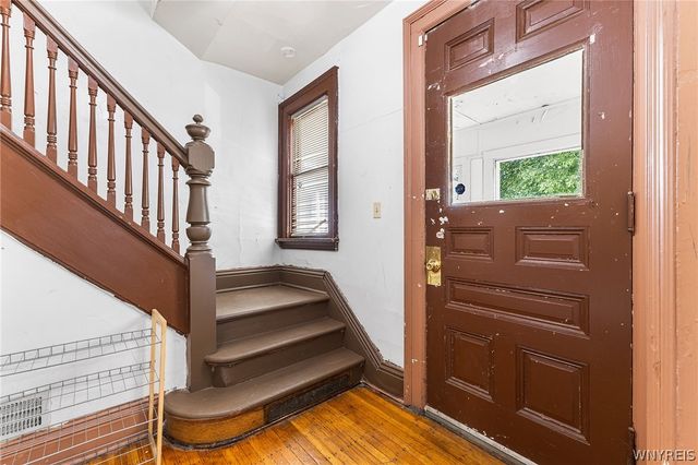 37 Northrup Place, Buffalo, NY 14214