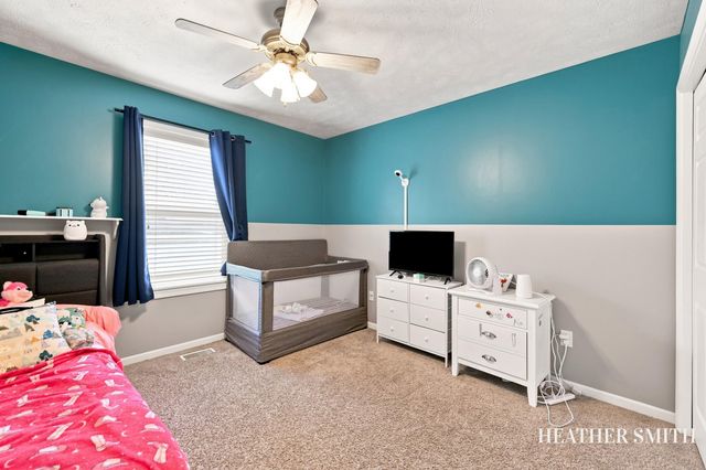 5764 Grand Oaks Drive Ne, Plainfield Twp, MI 49321