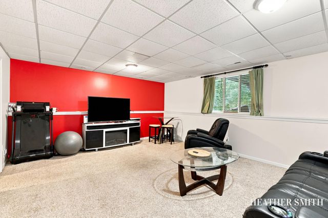 5764 Grand Oaks Drive Ne, Plainfield Twp, MI 49321