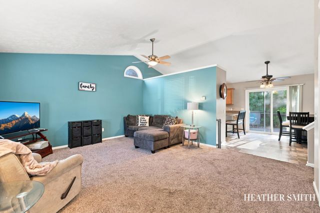 5764 Grand Oaks Drive Ne, Plainfield Twp, MI 49321