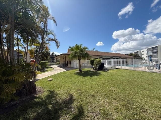 414 SE 10th Street 102, Dania Beach, FL 33004