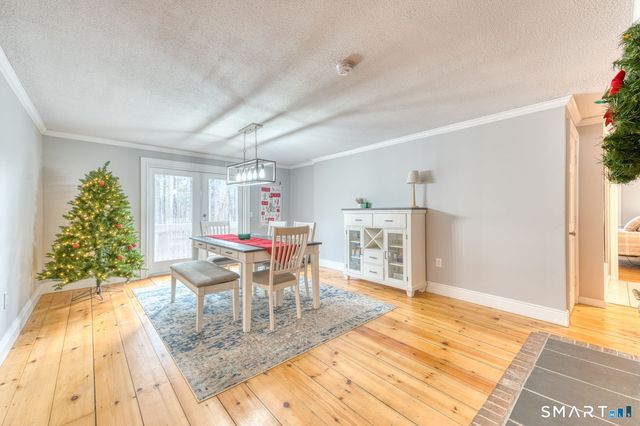 64 Somerset Lane, Somers, CT 06071