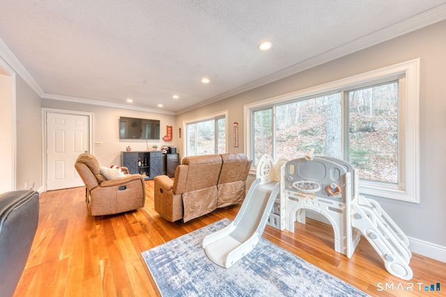 64 Somerset Lane, Somers, CT 06071