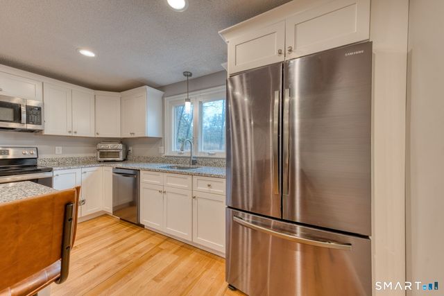 64 Somerset Lane, Somers, CT 06071