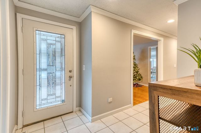 64 Somerset Lane, Somers, CT 06071