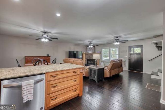 25 Scooter Lane, Blairsville, GA 30512