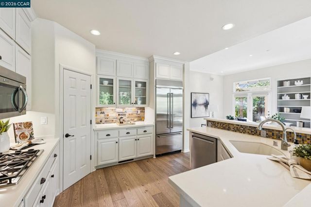 680 Quail Crest Drive, Walnut Creek, CA 94598