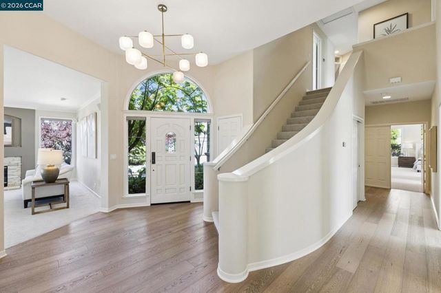 680 Quail Crest Drive, Walnut Creek, CA 94598