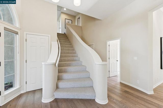 680 Quail Crest Drive, Walnut Creek, CA 94598