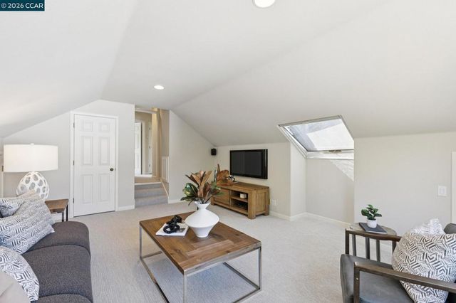 680 Quail Crest Drive, Walnut Creek, CA 94598