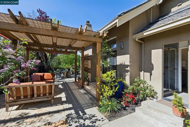 680 Quail Crest Drive, Walnut Creek, CA 94598