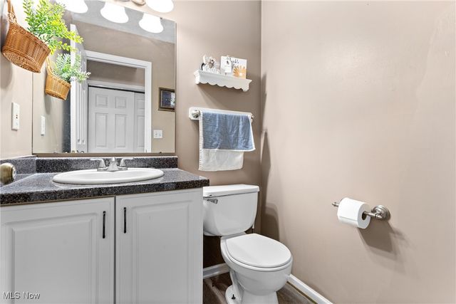 768 Beverly Avenue, Canal Fulton, OH 44614