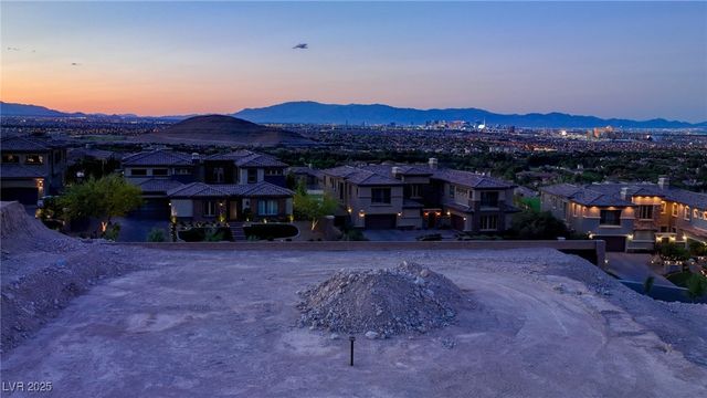 30 Mountain View Drive, Las Vegas, NV 89141