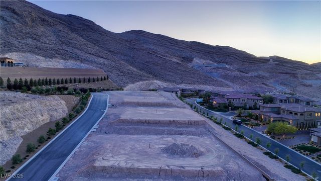 30 Mountain View Drive, Las Vegas, NV 89141