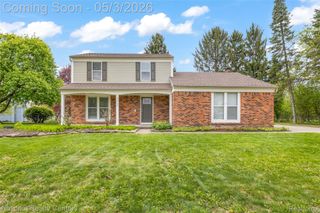 35963 Fair Oaks Court Court, Farmington Hills, MI 48331