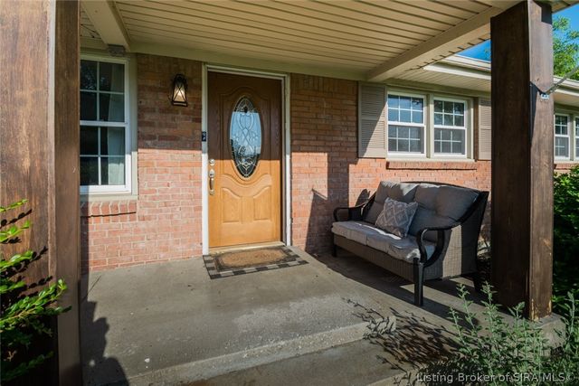 1801 Flintlock Drive, Jeffersonville, IN 47130