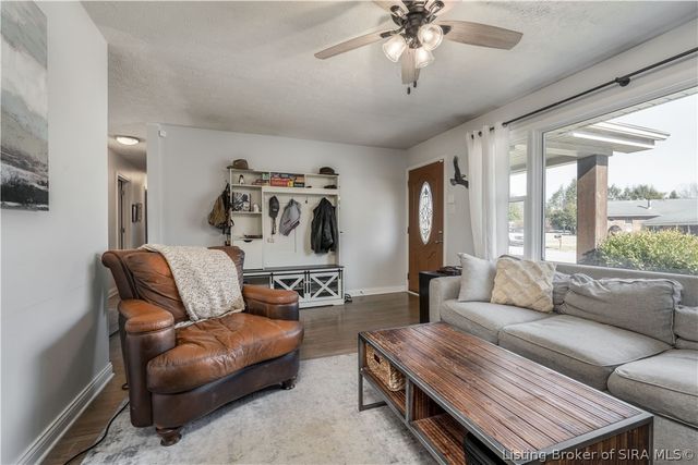 1801 Flintlock Drive, Jeffersonville, IN 47130