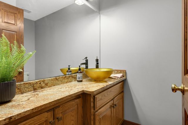 14905 White Oak Drive, Burnsville, MN 55337