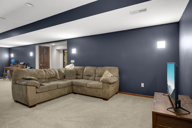 14905 White Oak Drive, Burnsville, MN 55337