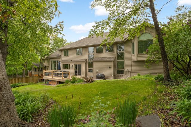 14905 White Oak Drive, Burnsville, MN 55337