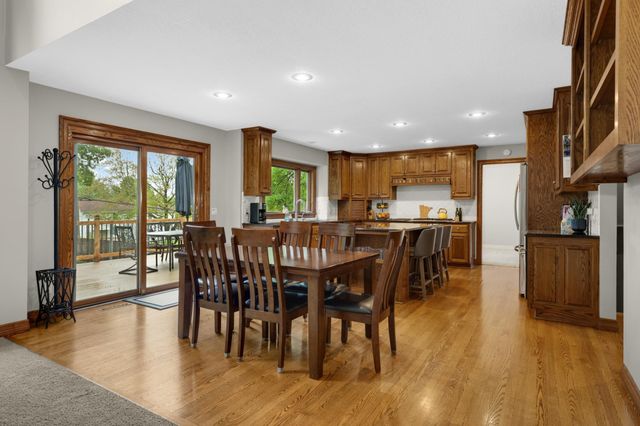 14905 White Oak Drive, Burnsville, MN 55337
