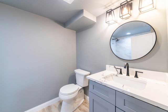 8205 Parkview Avenue, Munster, IN 46321