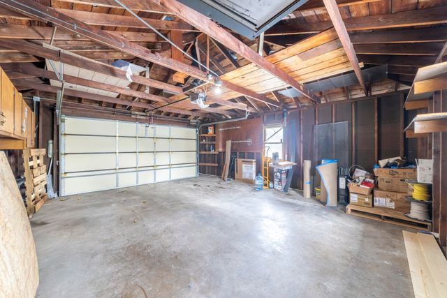 8205 Parkview Avenue, Munster, IN 46321