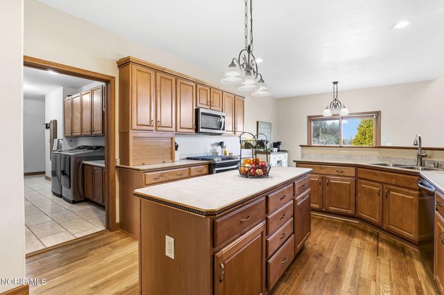 5645 Keener Road, Monclova, OH 43542