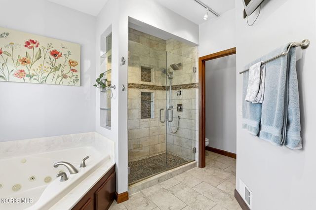 5645 Keener Road, Monclova, OH 43542