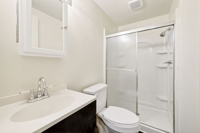 110 Summer Lane, Mabank, TX 75156