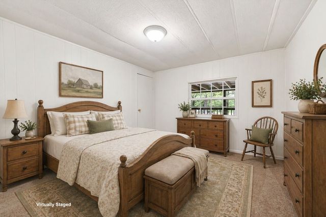 110 Summer Lane, Mabank, TX 75156