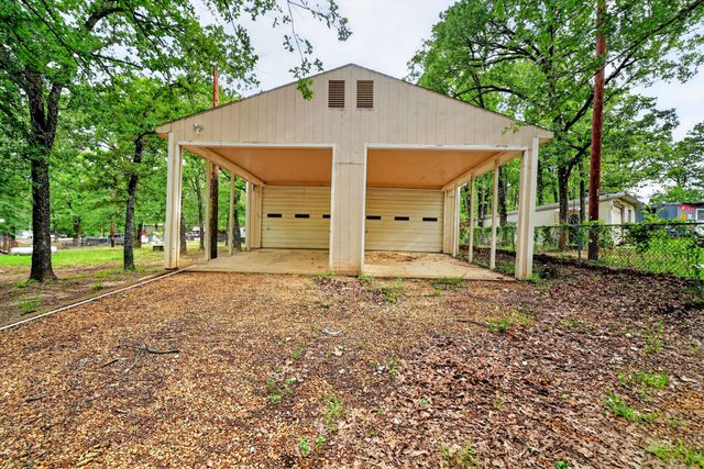 110 Summer Lane, Mabank, TX 75156