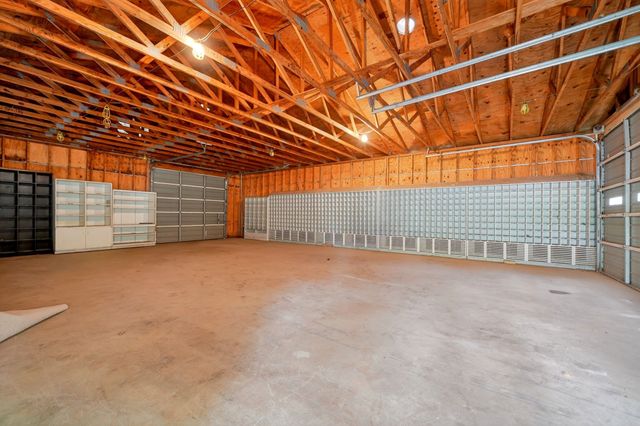 110 Summer Lane, Mabank, TX 75156