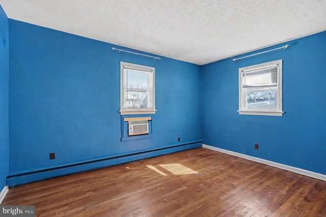 215 N MAPLE ST, Elizabethtown, PA 17022