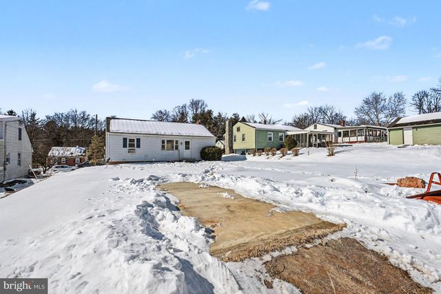 215 N MAPLE ST, Elizabethtown, PA 17022