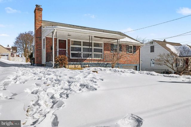 215 N MAPLE ST, Elizabethtown, PA 17022