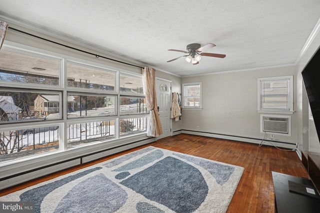 215 N MAPLE ST, Elizabethtown, PA 17022