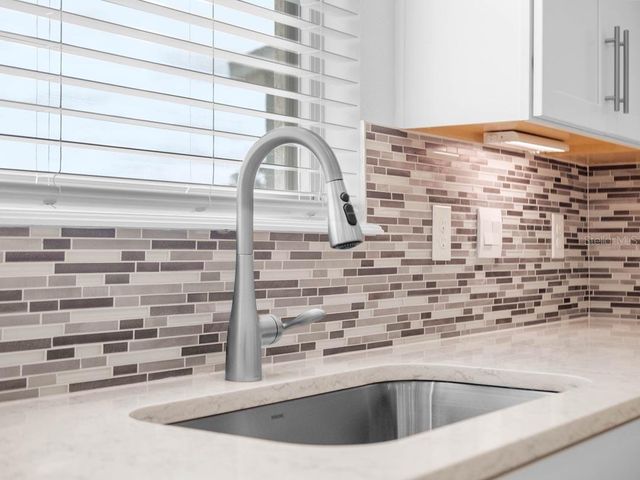 11187 HOLLOW BAY DRIVE, Winter Garden, FL 34787