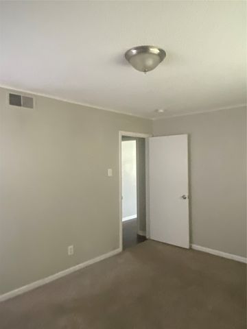 4321 Kolloch Drive, Dallas, TX 75216