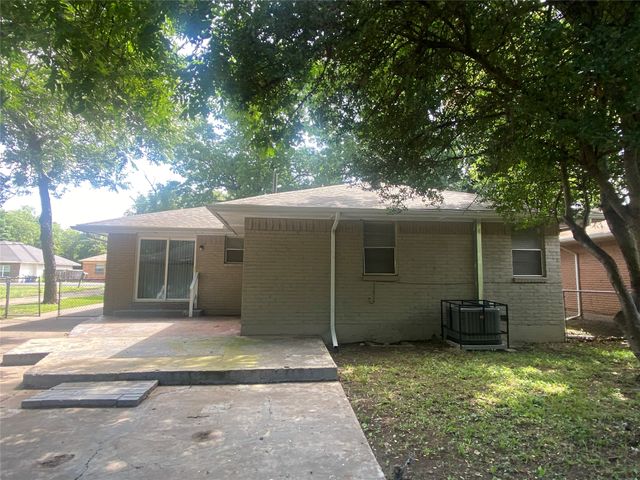 4321 Kolloch Drive, Dallas, TX 75216