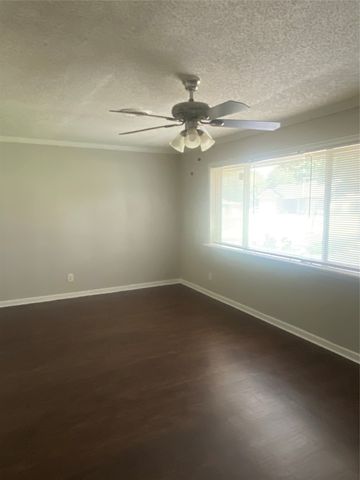 4321 Kolloch Drive, Dallas, TX 75216