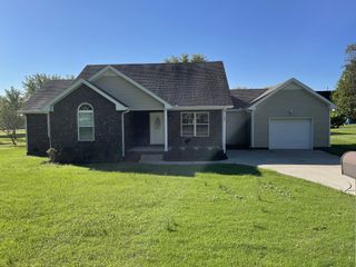 207 Williams St, Portland, TN 37148