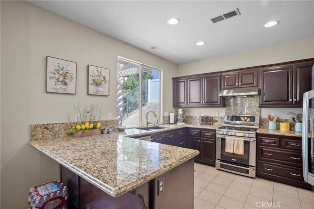 1372 Haddington Dr, Riverside, CA 92507