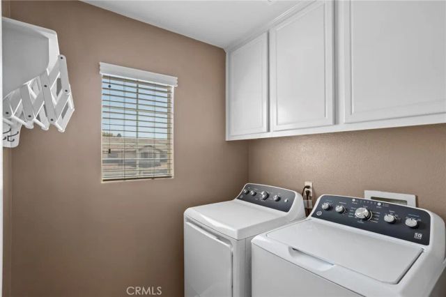 1372 Haddington Dr, Riverside, CA 92507