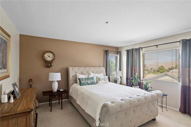 1372 Haddington Dr, Riverside, CA 92507