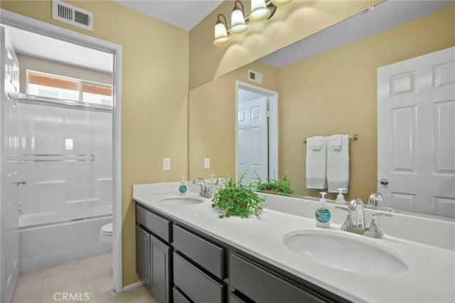 1372 Haddington Dr, Riverside, CA 92507